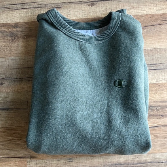 Faded green champion sweatshirt - Picture 1 of 3